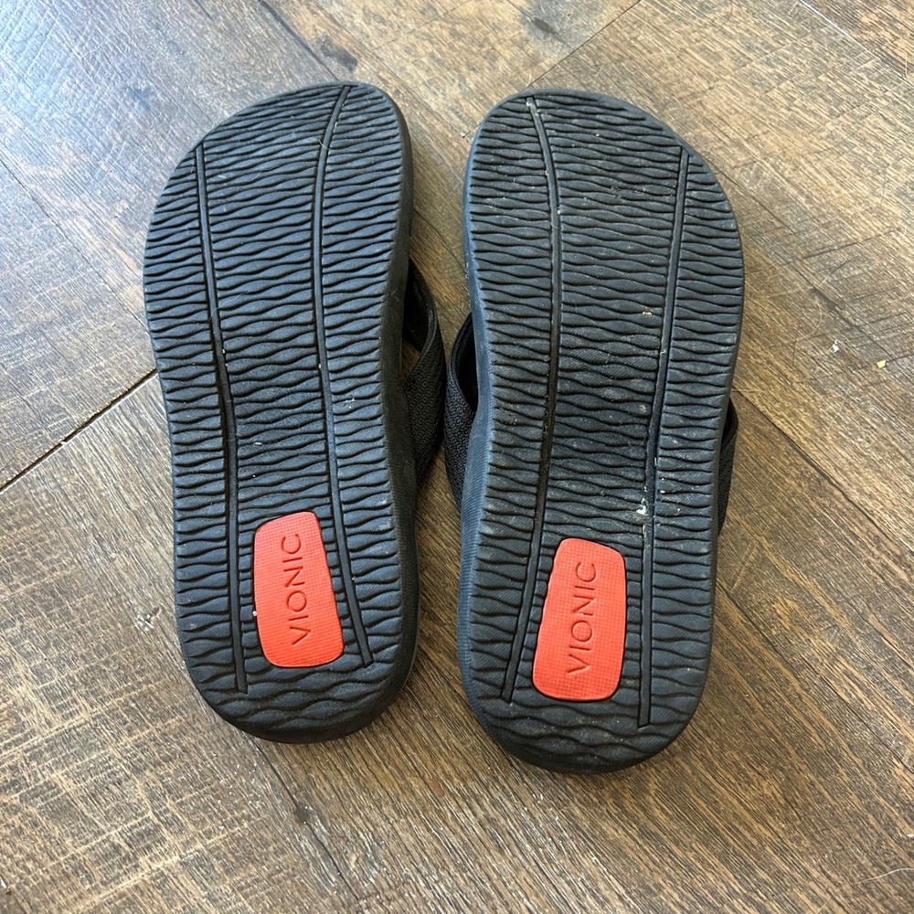 Vionic Women 8 Men 7 Black Grey Orthotic Thong Sandals Flip Flops JH-01-2022 - Picture 4 of 7